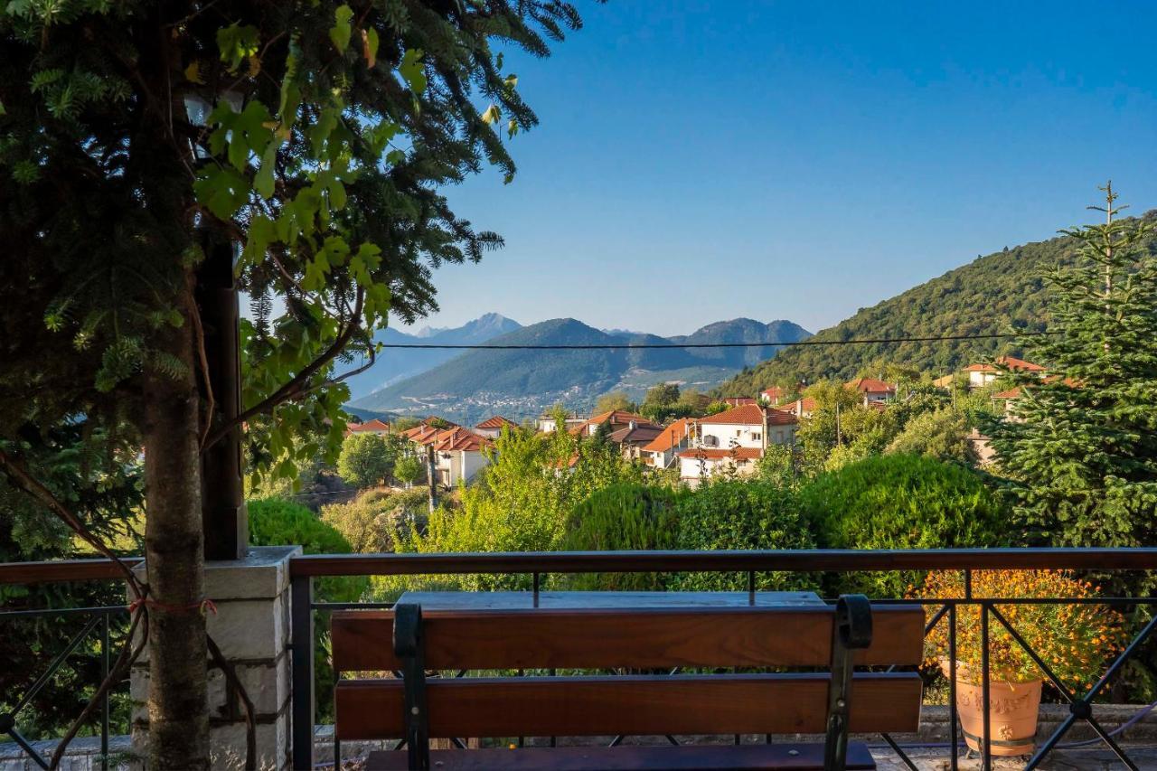 Hotel Makkas Krentis Екстериор снимка
